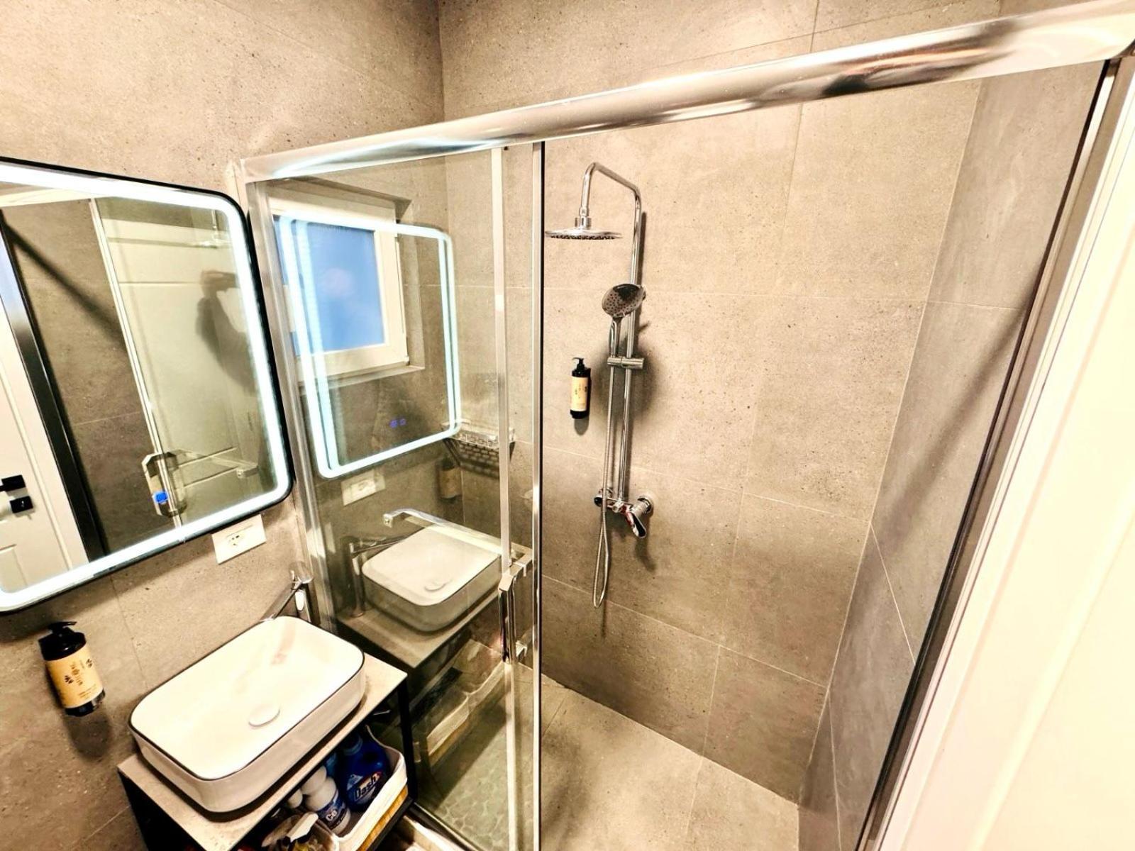 Ora Duplex * Shkodra